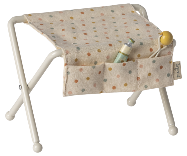 Nursery Table Baby Mouse